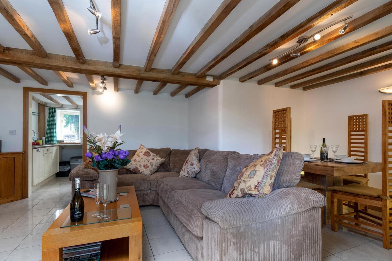 Finest Retreats - The Cottage - Luxury 1 Bed Cottage Rhydymwyn Buitenkant foto